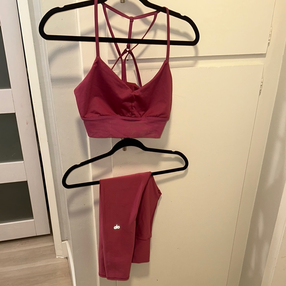 ALO Yoga Mayve Pink Sports set